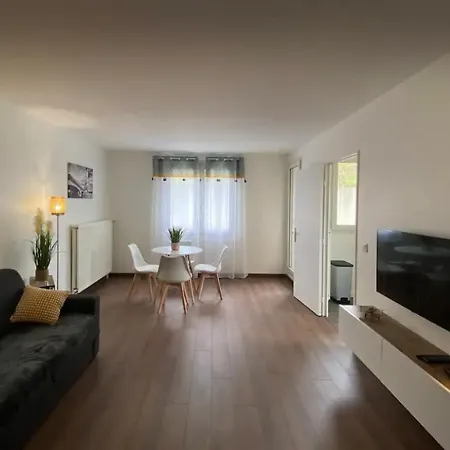 Cosy Entre Et Paris דירה *