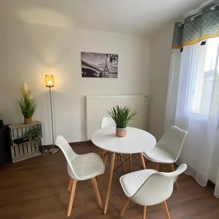 Cosy Entre Et Paris דירה *